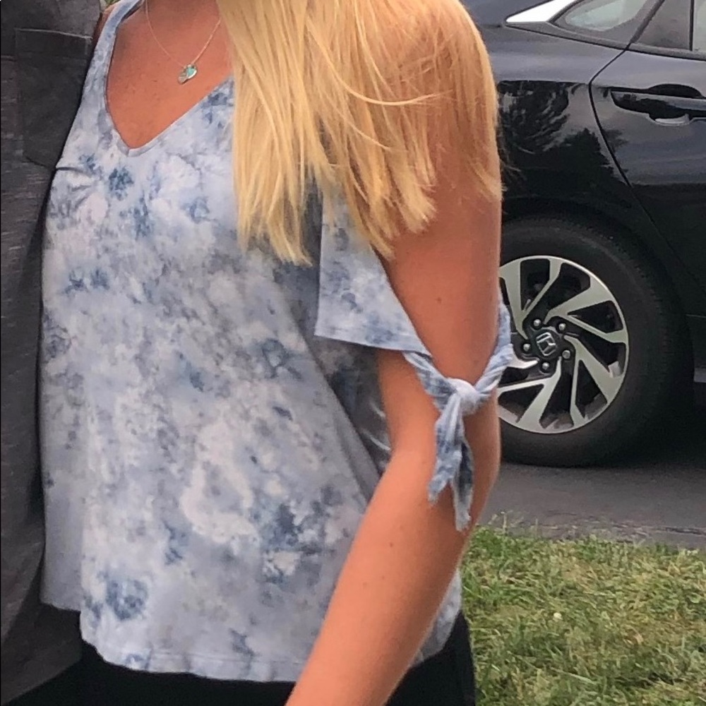American Eagle Soft & Sexy Blouse